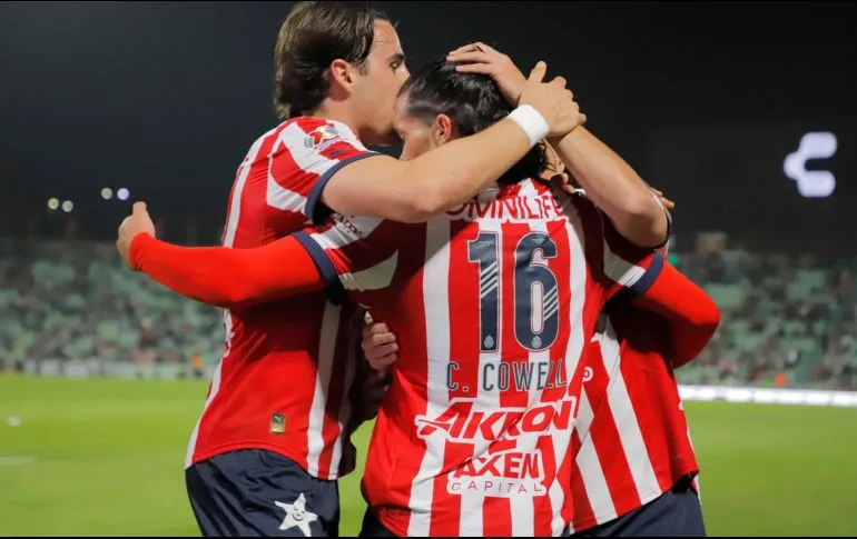 Chivas rompe sequía en Torreón y se mantiene con esperanza