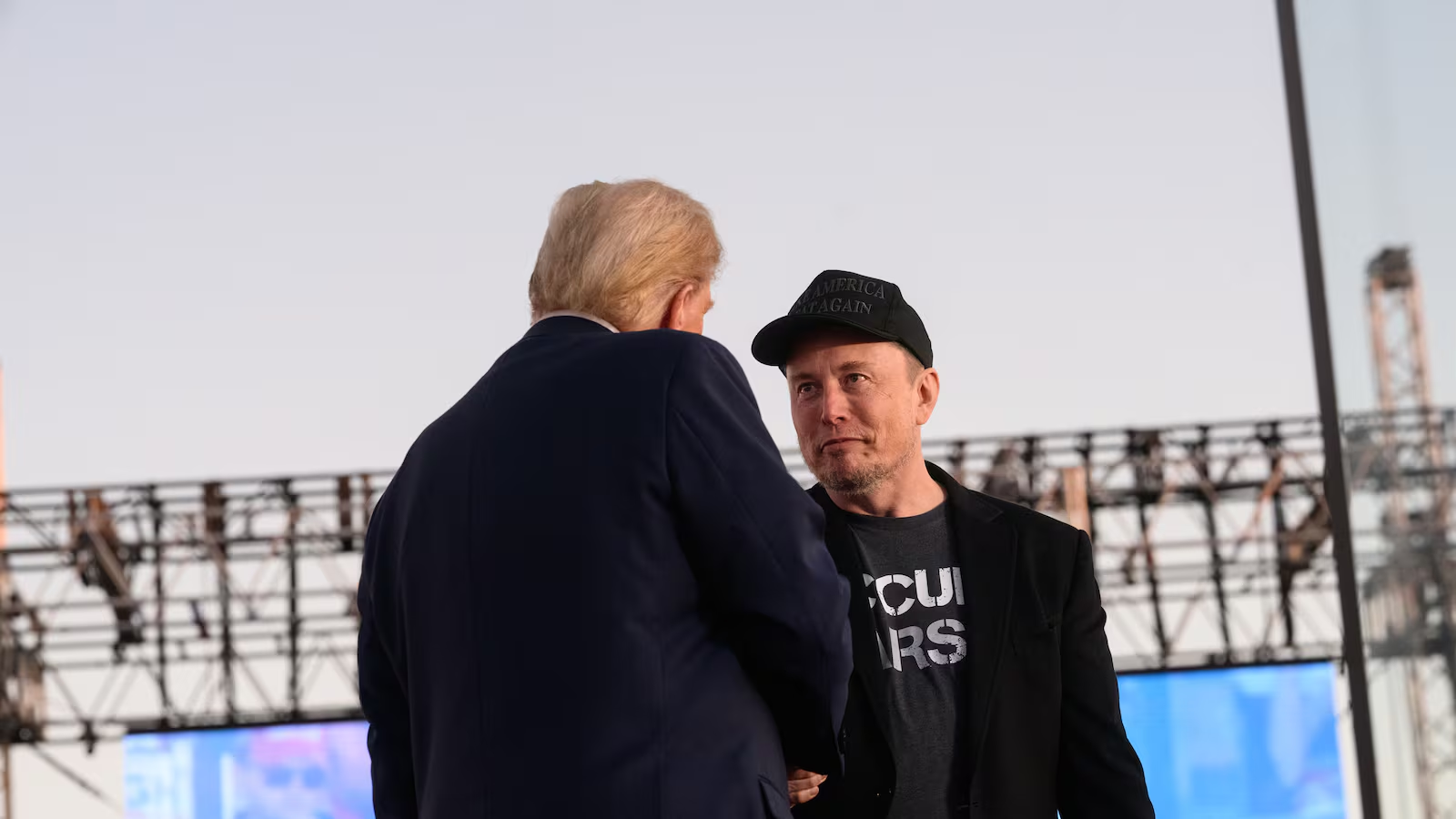 Apoyo de Elon Musk a Trump ‘dio frutos’: Acciones de Tesla se disparan hasta 15% tras elecciones en EU