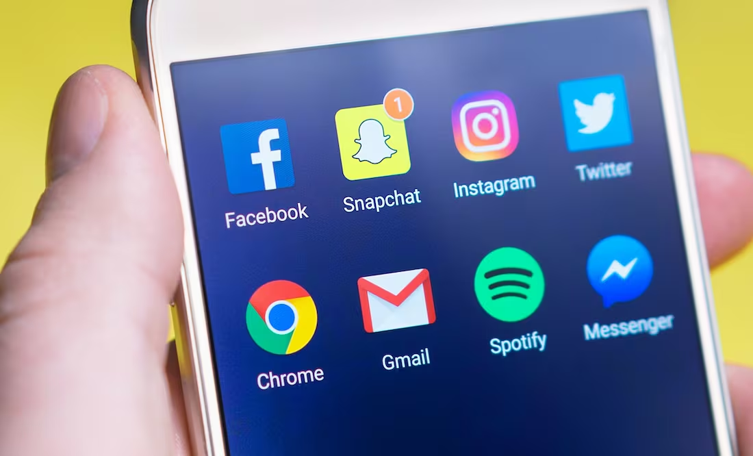 Australia busca prohibir acceso a redes sociales a menores de 16 años; plataformas deberán implementar medidas “razonables”