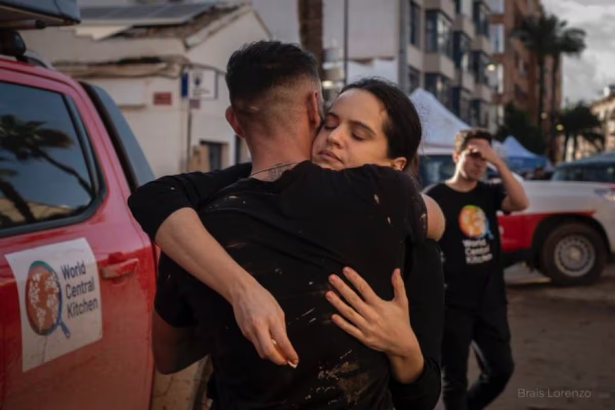 Rosalía se une a la ayuda en Valencia tras las inundaciones