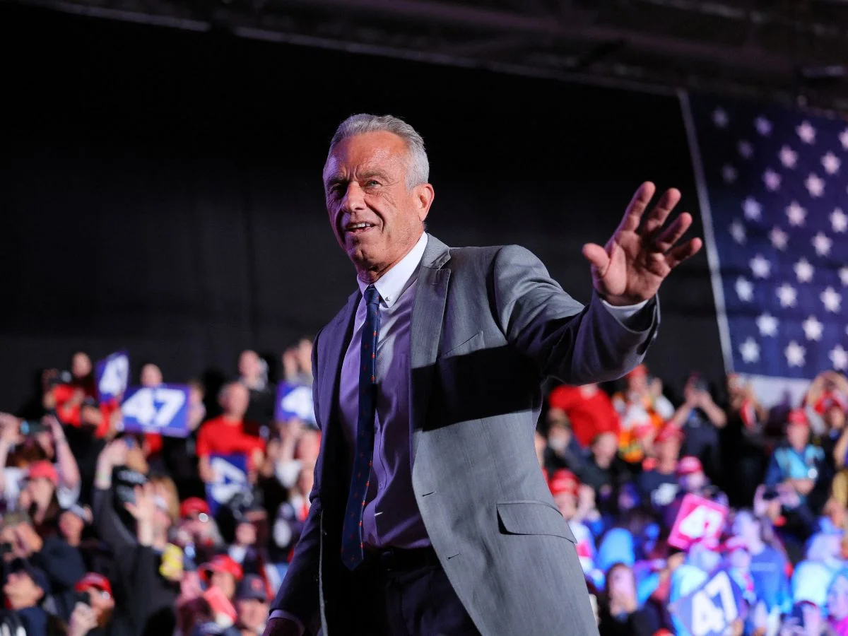 Trump nombra a RFK Jr., excandidato y activista antivacunas, como su secretario de Salud