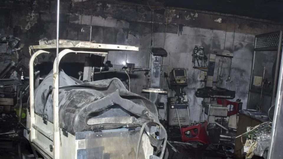 Mueren 10 bebés y hay otros 16 gravemente heridos tras un incendio en un hospital de la India