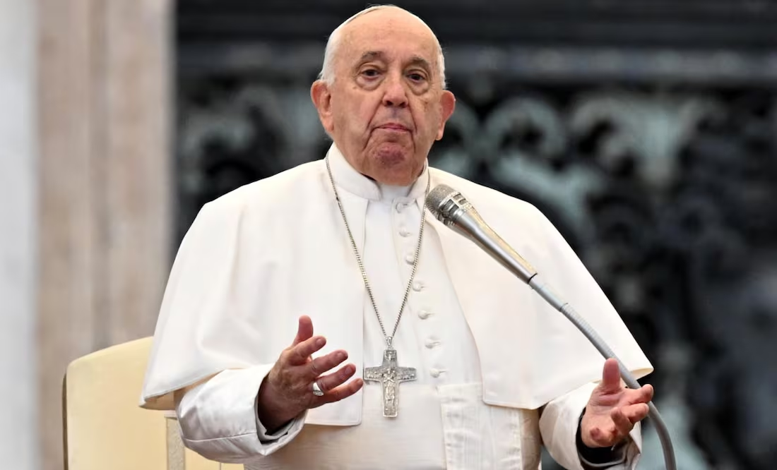 Papa Francisco alerta que “guerra mundial en pedazos” actual pone en riesgo la cultura; “lo destruye todo”, dice