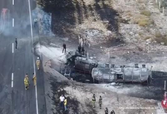 Chofer fallecido en pipa podría ser de Monterrey