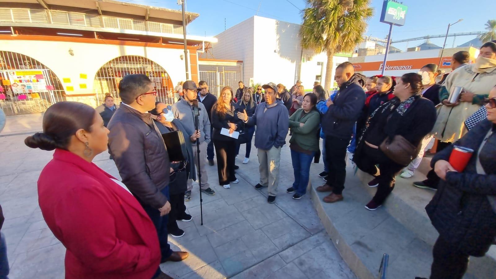 Aceptan padres reabrir primaria