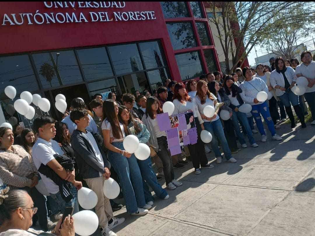 Rinden en UANE homenaje a Jimena