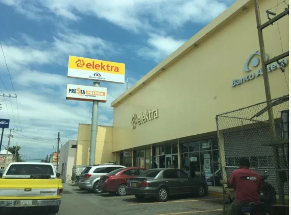 Detienen a ladrón de tienda Elektra
