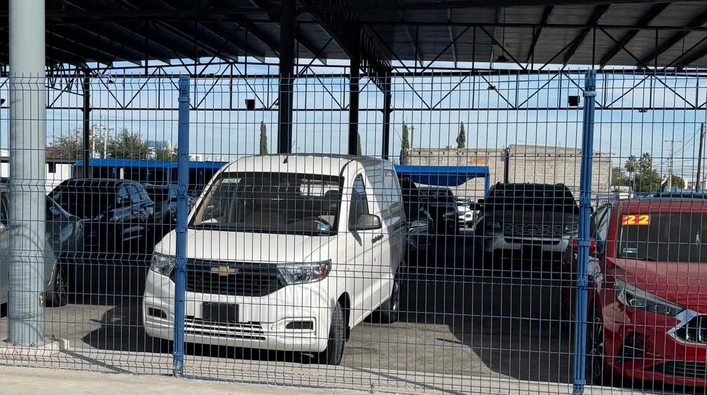ALCALDESA DE CANDELA CORRE A 60 SIN FINIQUITO