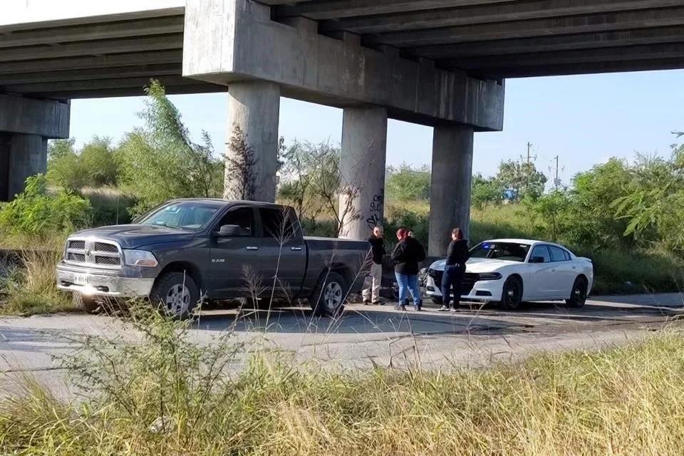 Hallan a 2 ejecutados bajo desnivel en Minterrey, NL