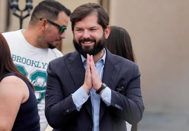 Gabriel Boric será padre por primera vez, a un año de su divorcio y entre denuncias de acoso