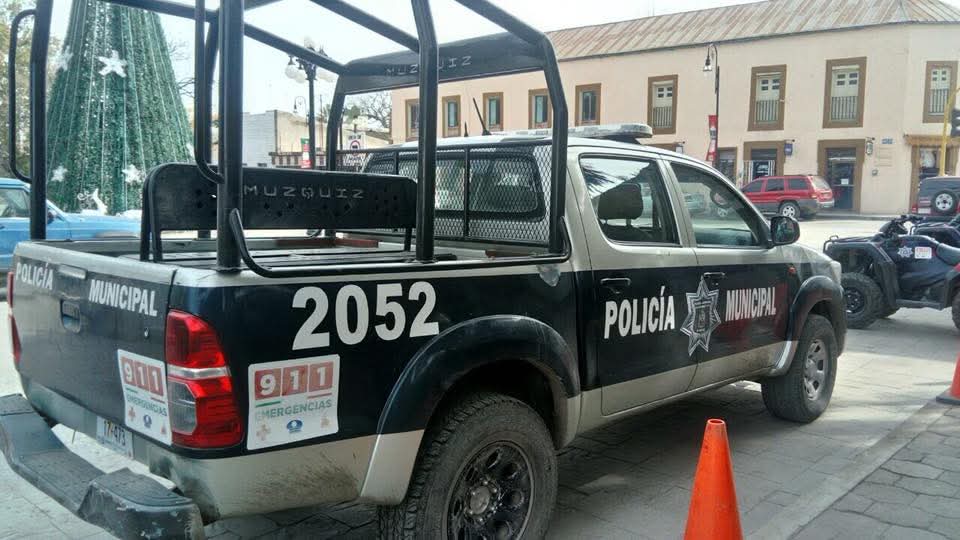Le dan trabajo y aprovecha para robar
