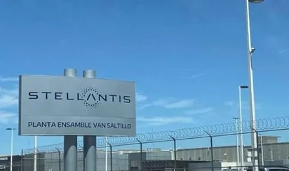 Apuesta Stellantis por energía solar