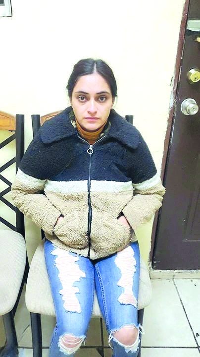 Joven desorientada busca a su familia
