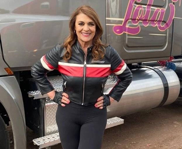 Viene “Lola la Trailera” a escuela para choferes