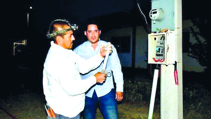 Intensifica Alumbrado revisiones a lámparas