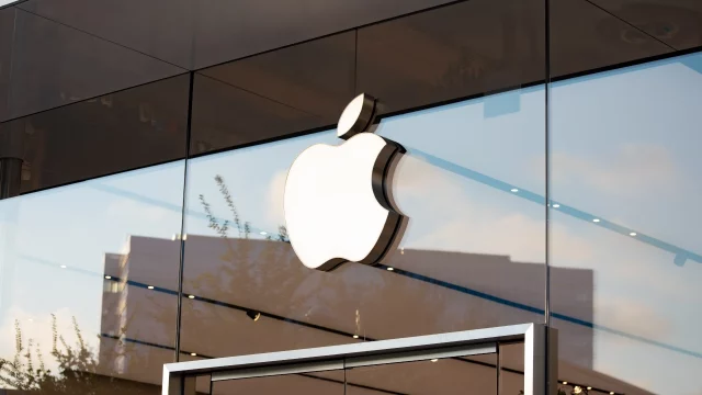 Apple apuesta por los chips de Amazon para sus servidores de IA