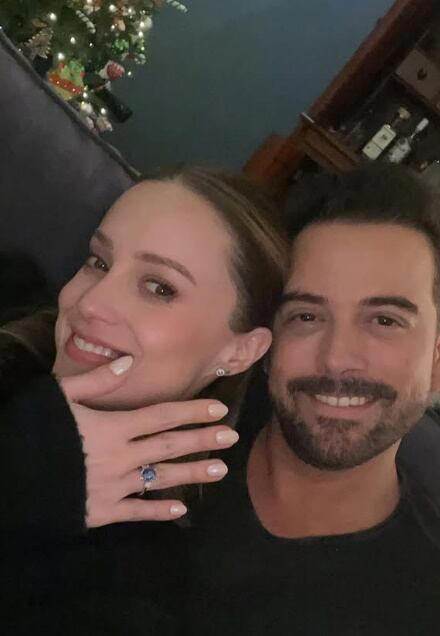 Mane de la Parra y Ligia Uriarte anuncian su compromiso