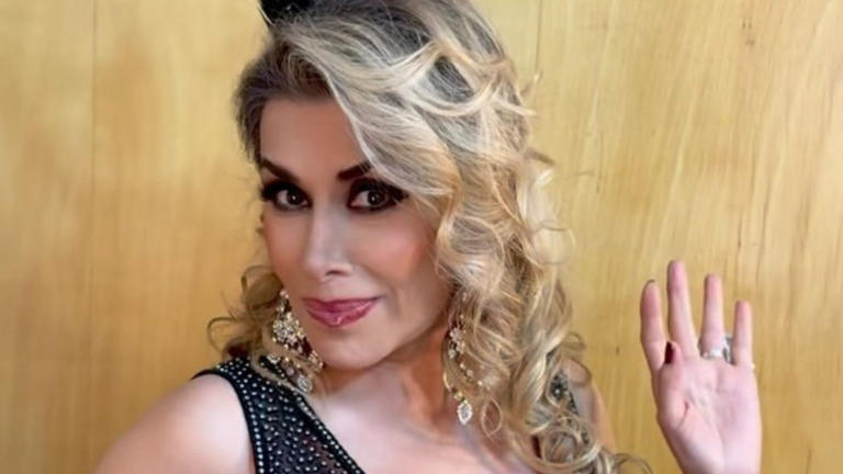 Así fue el funeral de Dulce: sin nadie de su familia en la funeraria