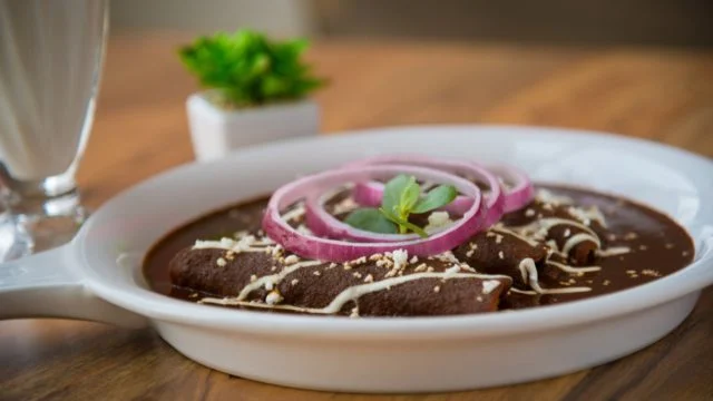 Chefs documentan recetas gastronómicas ancestrales de México para evitar su desaparición