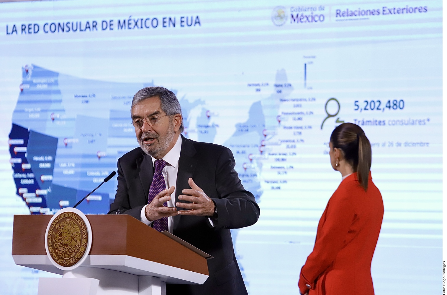 Critican botón de pánico para deportaciones