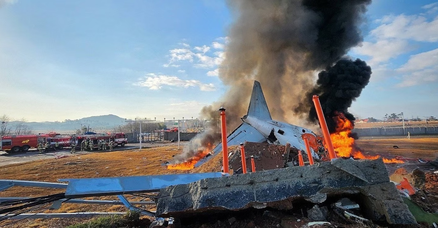 Reportan muerte de 62 por avionazo en Corea del Sur