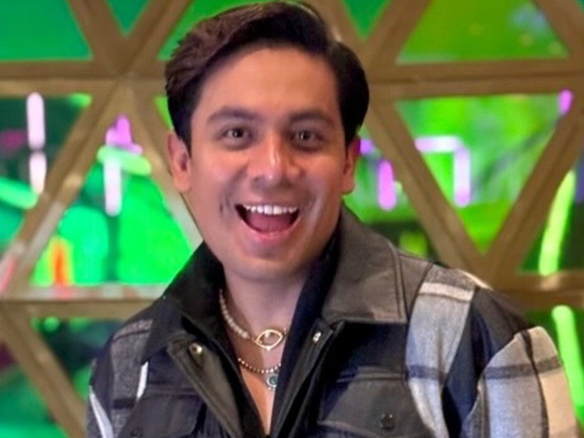 Ricardo Peralta reaparece en redes después de ser abucheado en premier de ‘Wicked’