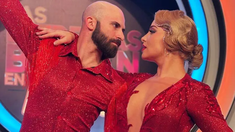 Imanol y Sandra Itzel por fin se besan y se coronan en «Las estrellas bailan en Hoy»