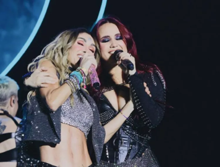 ¿Enfadadas? Dulce María y Anahí conmueven con esta foto y resuelven las dudas