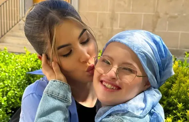 Muere influencer Paula Cisneros, a los 16 años, dio visibilidad al síndrome de Down: «has ganado a la vida»