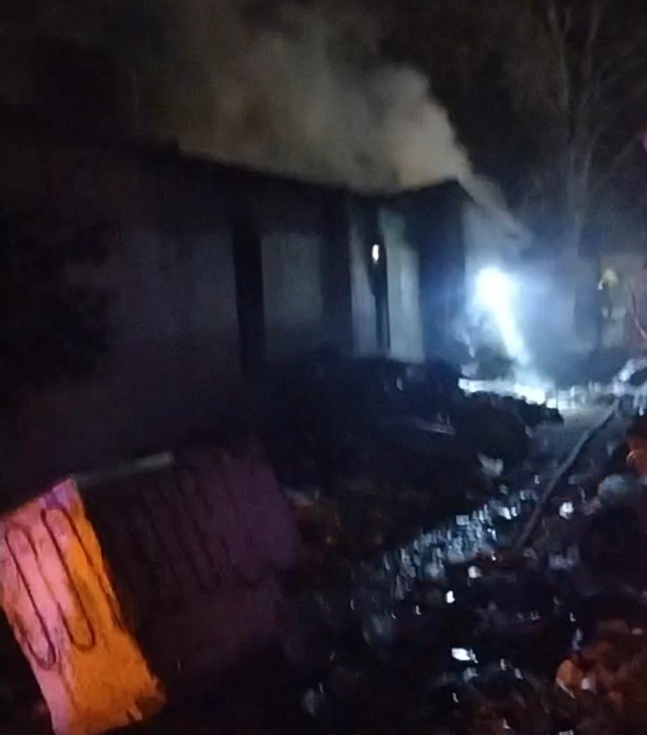 Devastador incendio deja a familia sin nada