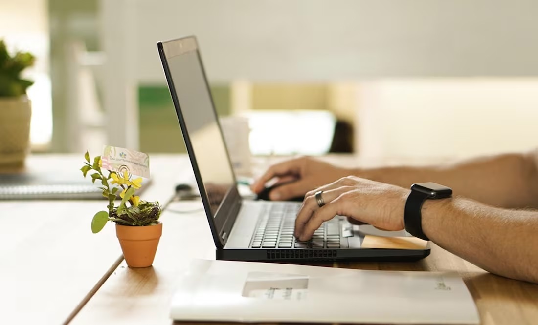 Se eliminaron 405 mil empleos en diciembre de 2024, la mayor pérdida para ese mes en 28 años