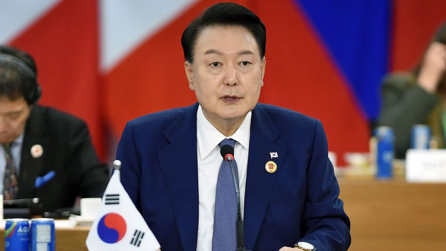 Detienen al presidente surcoreano Yoon Suk Yeol por insurrección