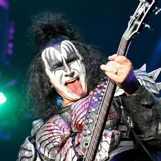 Gene Simmons, integrante de Kiss, agradece a Claudia Sheinbaum por mandar ayuda a Los Ángeles