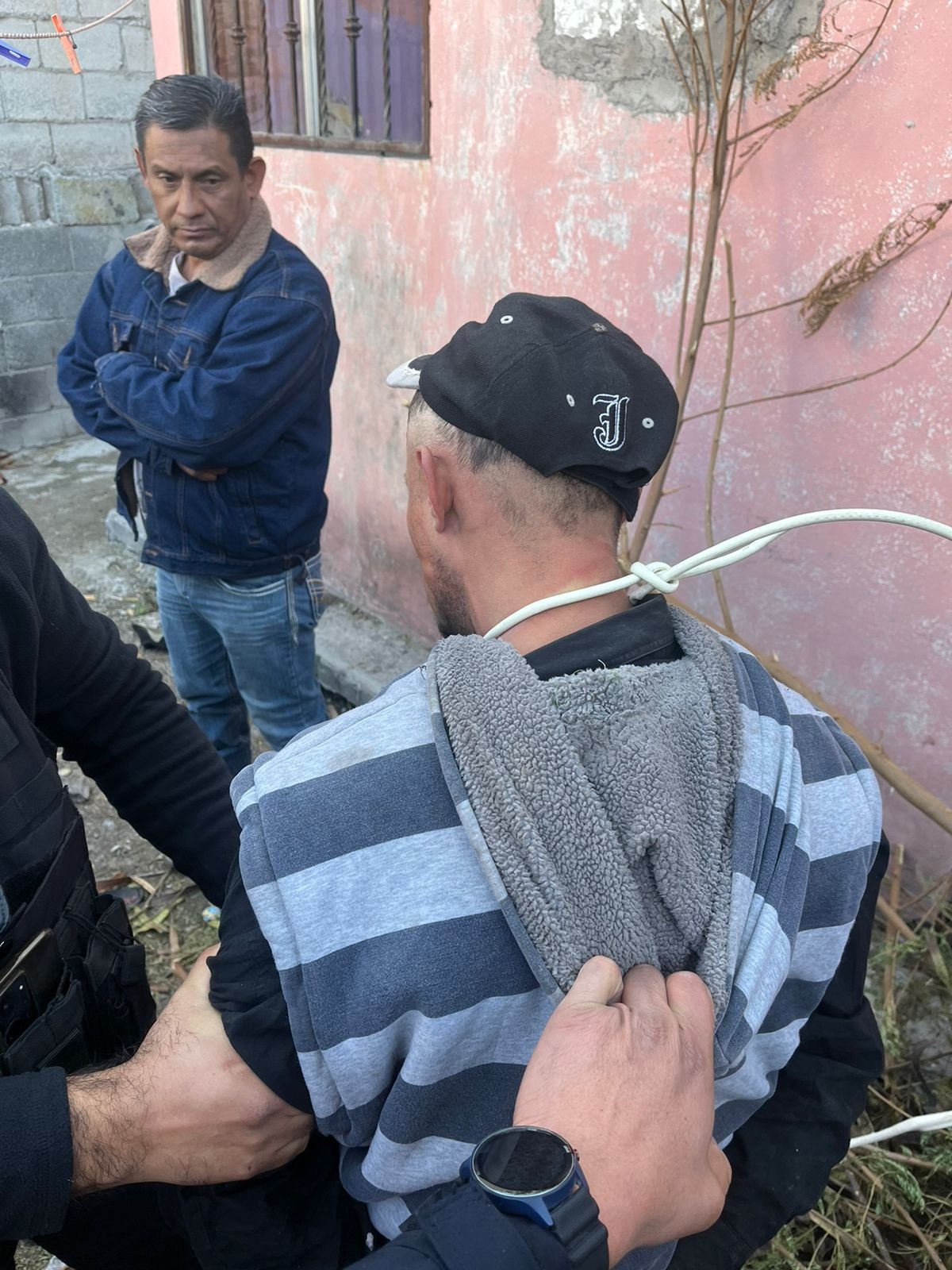Falla en su intento por quitarse la vida