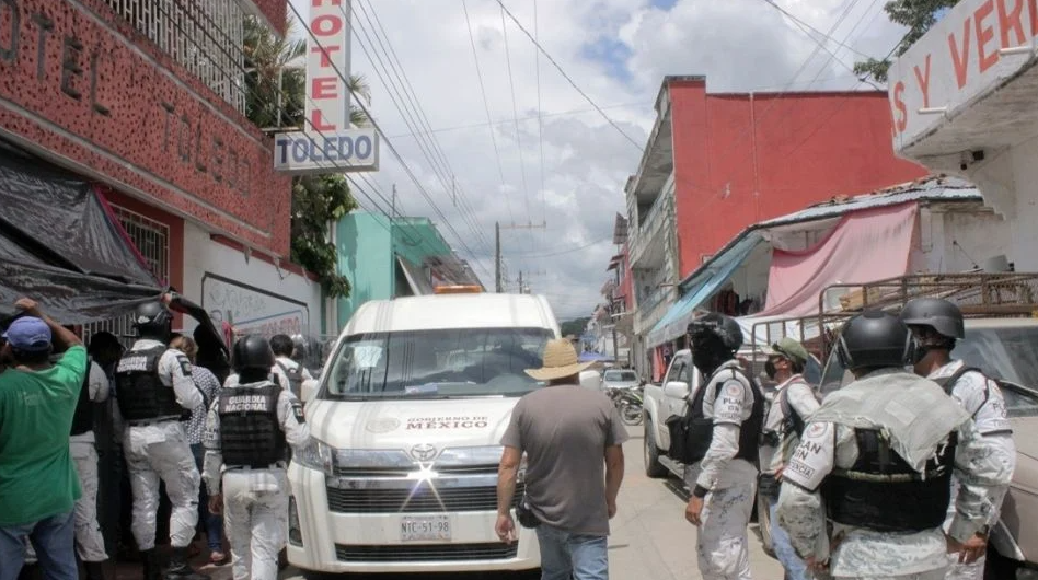 Hallan a 21 migrantes de Cuba, India, Venezuela y Sudán en un hotel en Chiapas