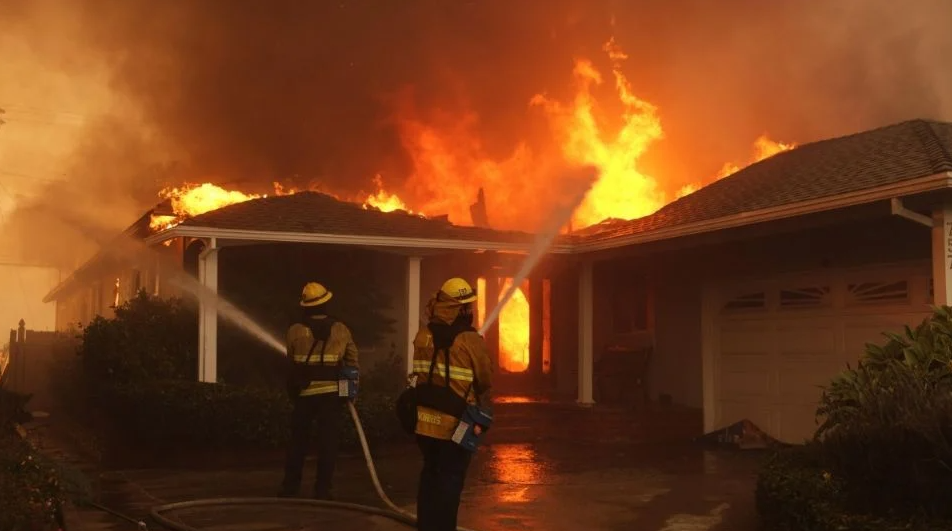 México enviará equipo de apoyo para incendios en Los Ángeles: Sheinbaum