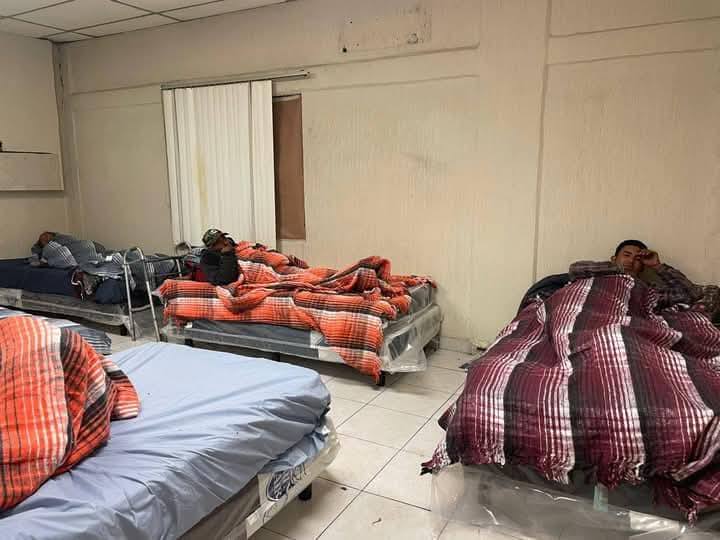 Instruye Oscar Ríos atención en albergues