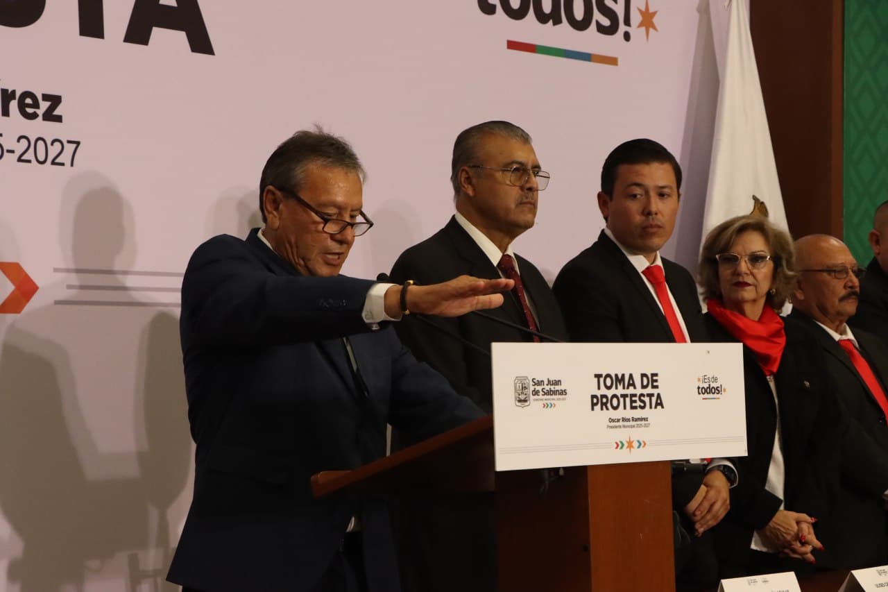 Toma protesta en SJS Óscar Ríos Ramírez