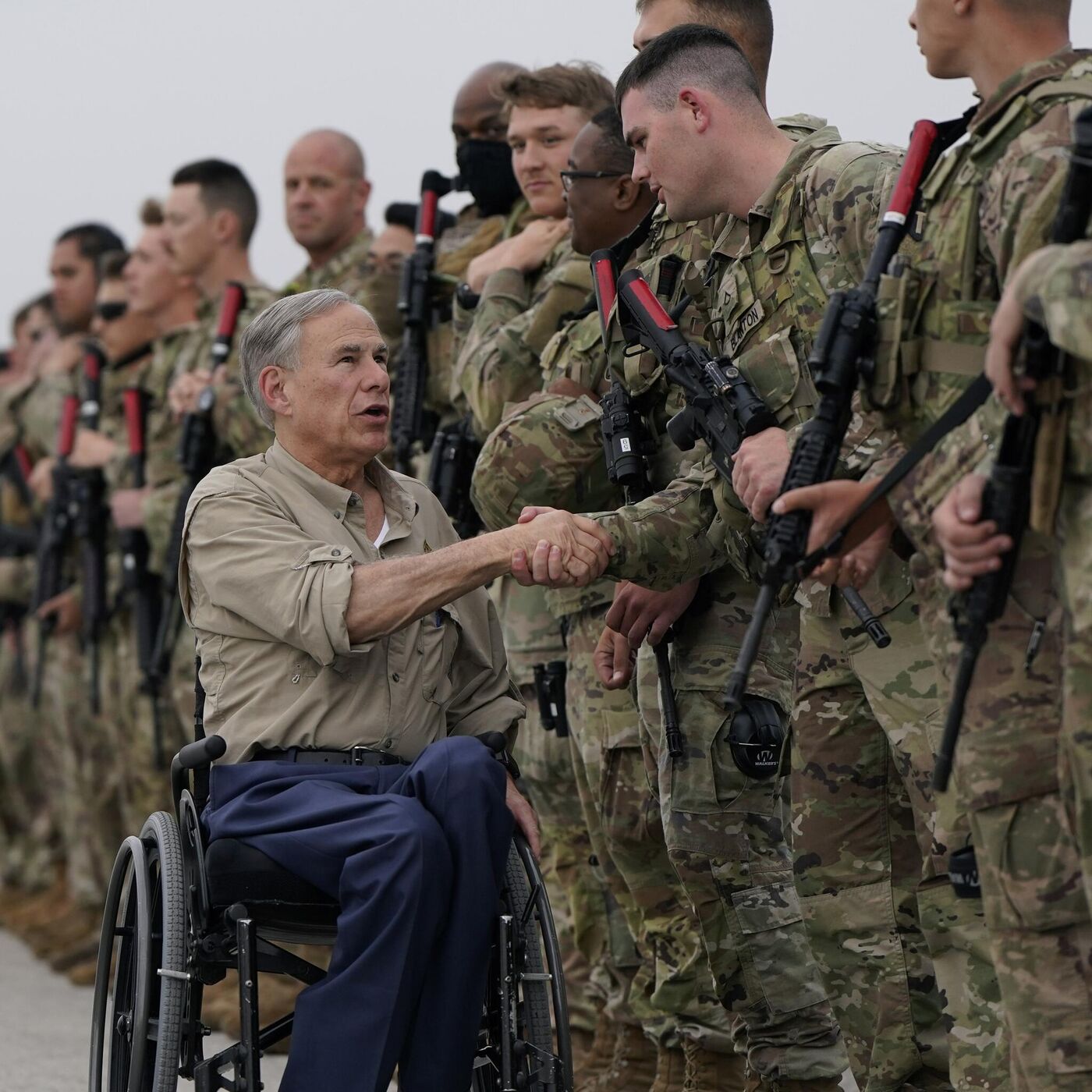 Gobernador de Texas enviará 400 soldados más a la frontera