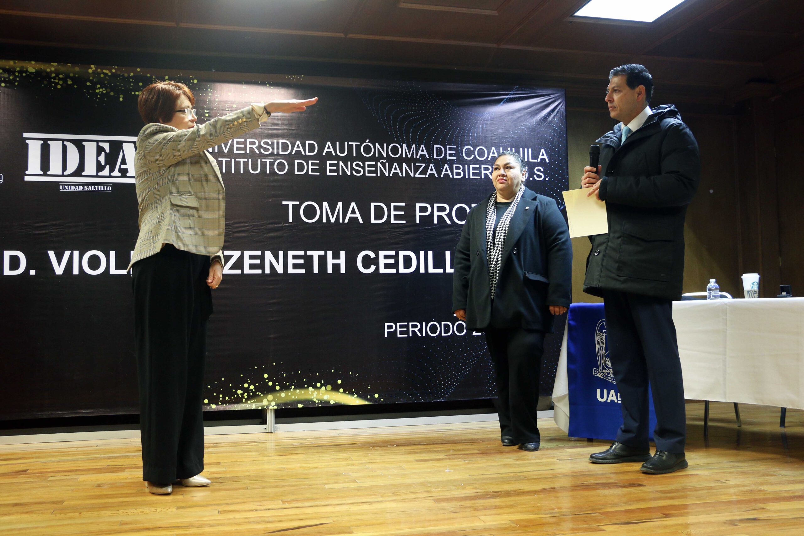  Toma protesta a la directora del IDEA