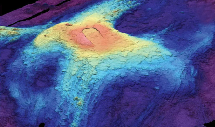 Erupción volcánica submarina se aproxima en EU; expertos predicen explosión en 2025
