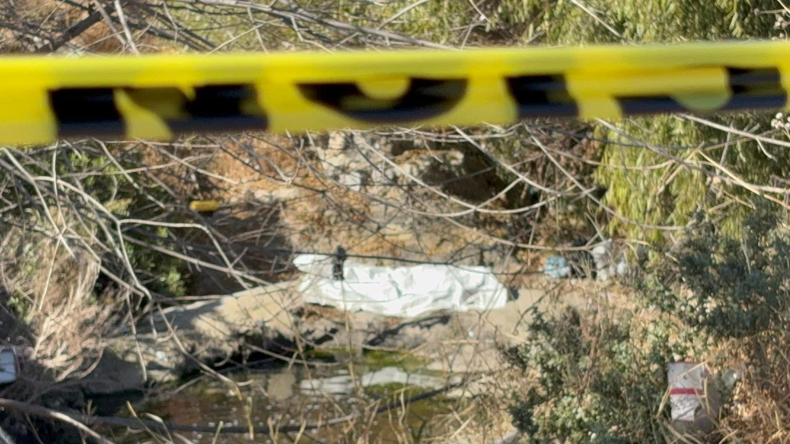 Localizan hombre sin vida en Arroyo
