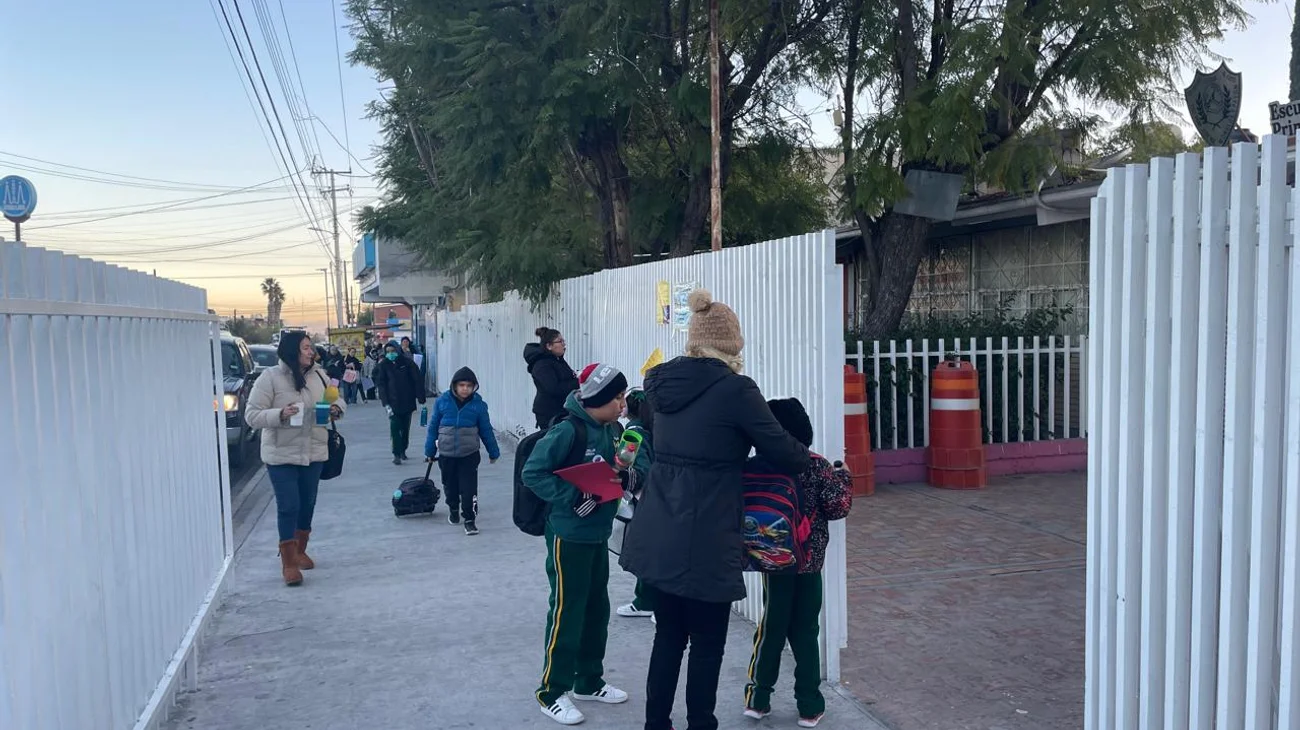 Vuelven hoy a clases 80 mil estudiantes