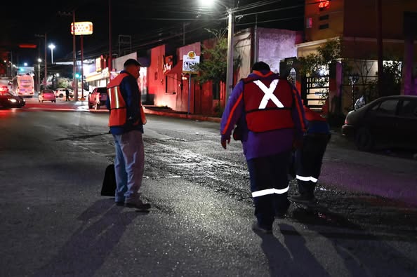 Cubren por las noches baches en Monclova