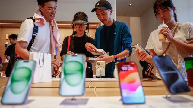 Apple pierde la corona en ventas de smartphones en China y cae al tercer lugar en 2024