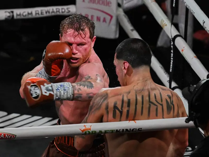 Un ‘Canelo’ distinto