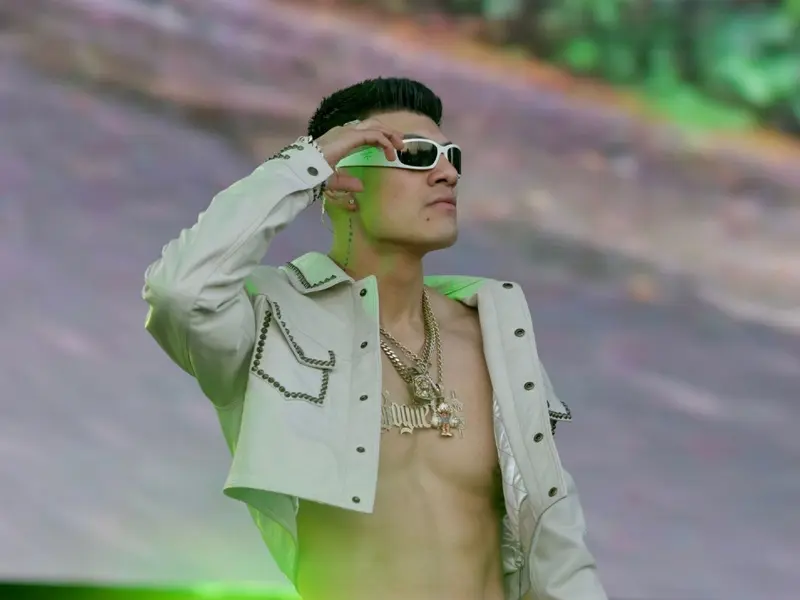 Robo violento en casa de El Bogueto en Xochimilco: amenazan a los padres del reggaetonero con armas