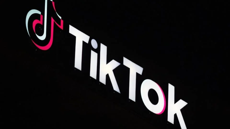Trump anuncia que emitirá una orden ejecutiva para postergar la prohibición de TikTok en Estados Unidos