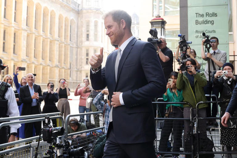 Esta es la millonaria indemnización que el príncipe Harry recibirá por años de violación de su intimidad