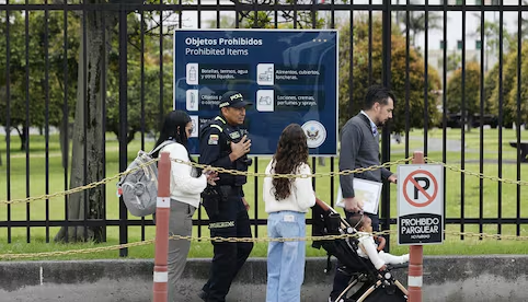 Colombianos en vilo: visas de EU siguen suspendidas, pese a acuerdo bilateral